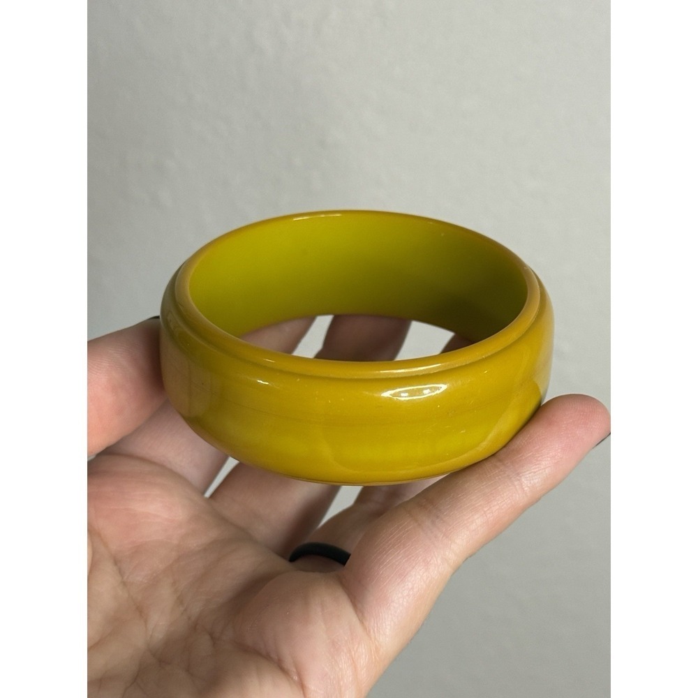 Bakelite Bracelet Bangle OLIVE GREEN‎ Yellow Vintage 1" Wide 1940s